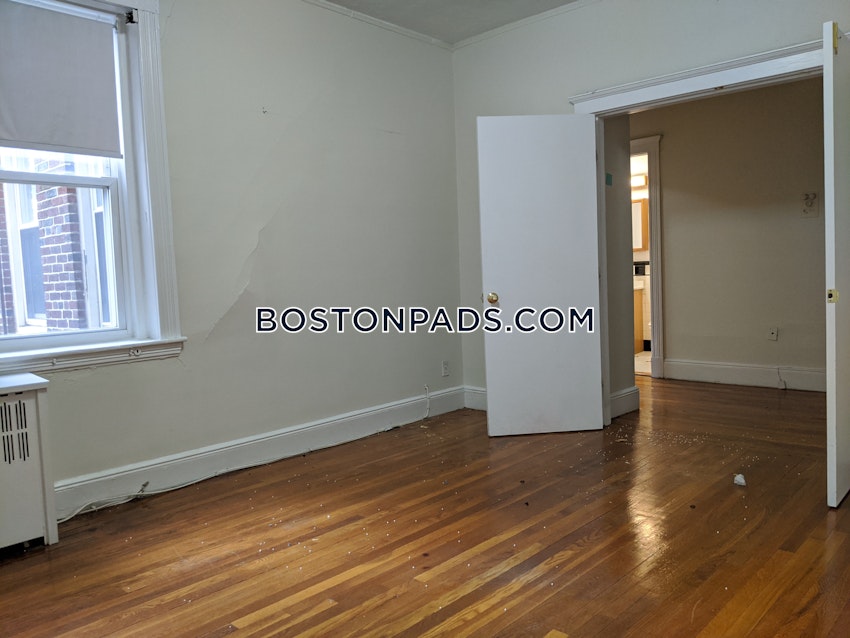 BOSTON - BRIGHTON - CLEVELAND CIRCLE - 1 Bed, 1 Bath - Image 16