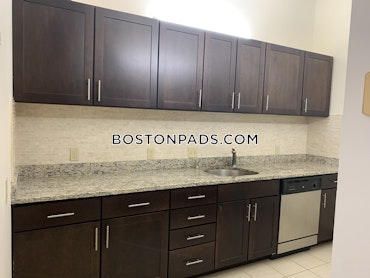 Boston - 2 Beds, 2 Baths