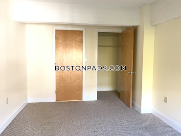 Boston - 2 Beds, 2 Baths