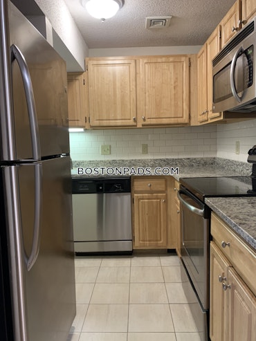 Boston - 2 Beds, 2 Baths