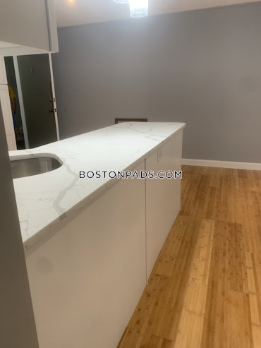 Boston - 2 Beds, 1 Baths