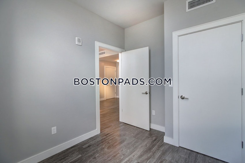 LYNN - 1 Bed, 1 Bath - Image 3