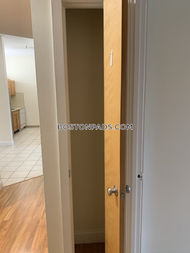 Boston - 2 Beds, 2 Baths