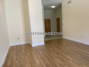 Boston - 2 Beds, 2 Baths