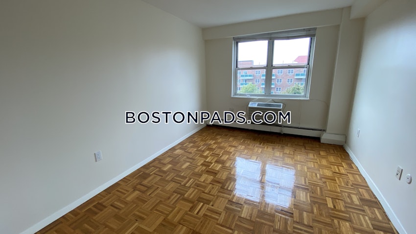 BROOKLINE- BOSTON UNIVERSITY - 2 Beds, 1.5 Baths - Image 6