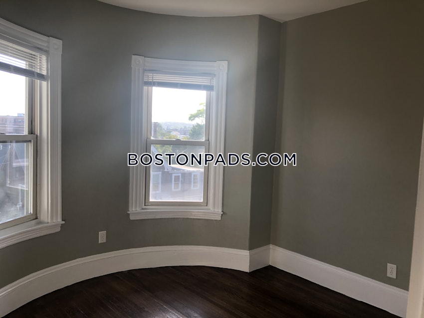 BOSTON - JAMAICA PLAIN - JAMAICA POND/PONDSIDE - 4 Beds, 2 Baths - Image 72