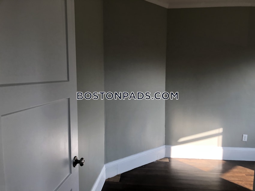 BOSTON - JAMAICA PLAIN - JAMAICA POND/PONDSIDE - 4 Beds, 2 Baths - Image 70