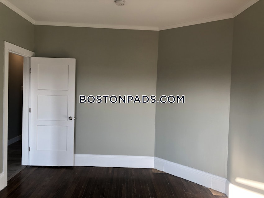 BOSTON - JAMAICA PLAIN - JAMAICA POND/PONDSIDE - 4 Beds, 2 Baths - Image 68