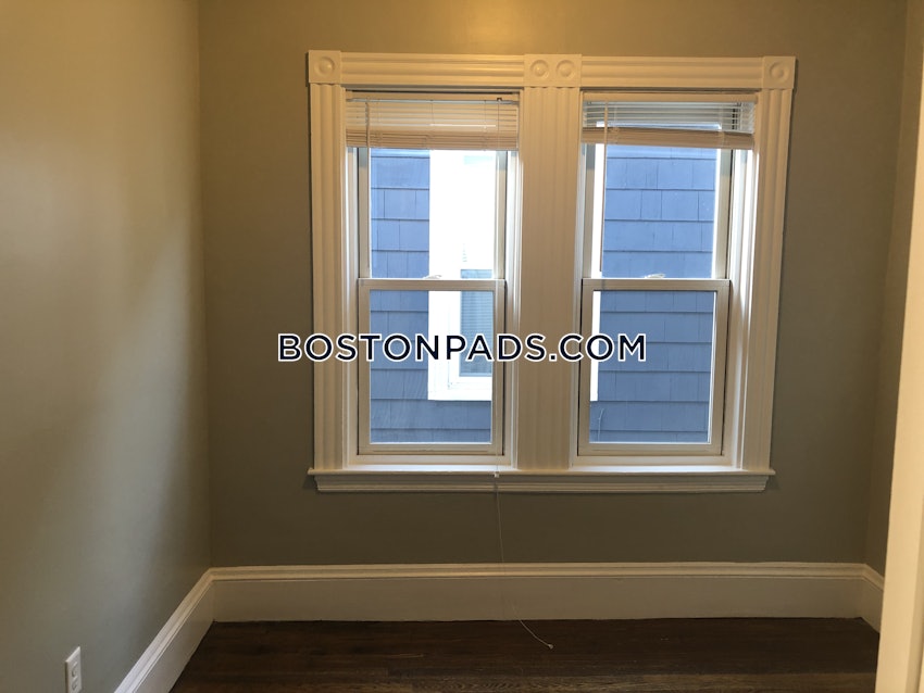 BOSTON - JAMAICA PLAIN - JAMAICA POND/PONDSIDE - 4 Beds, 2 Baths - Image 12