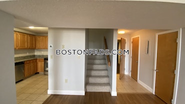 Boston - 2 Beds, 2 Baths