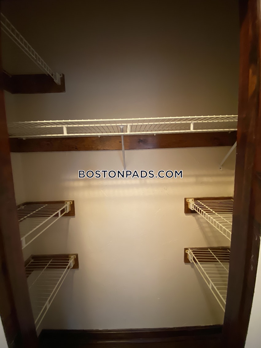BOSTON - ROXBURY - 4 Beds, 1.5 Baths - Image 12