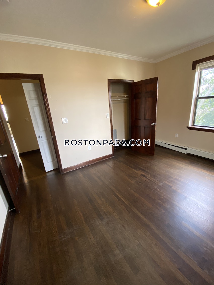BOSTON - ROXBURY - 4 Beds, 1.5 Baths - Image 5