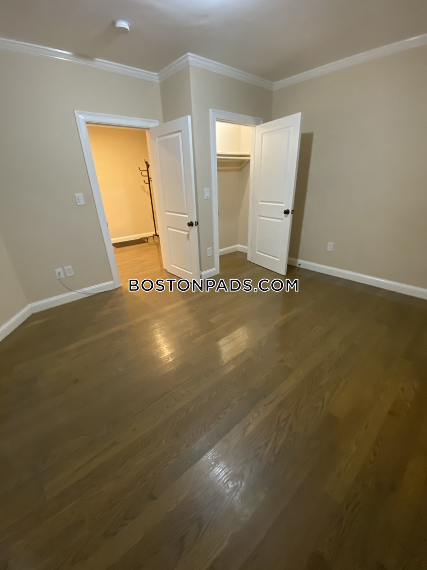 BOSTON - JAMAICA PLAIN - FOREST HILLS - 3 Beds, 1.5 Baths - Image 4