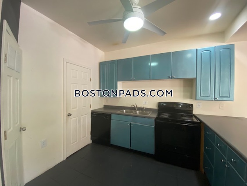 BOSTON - MISSION HILL - 2 Beds, 1.5 Baths - Image 2