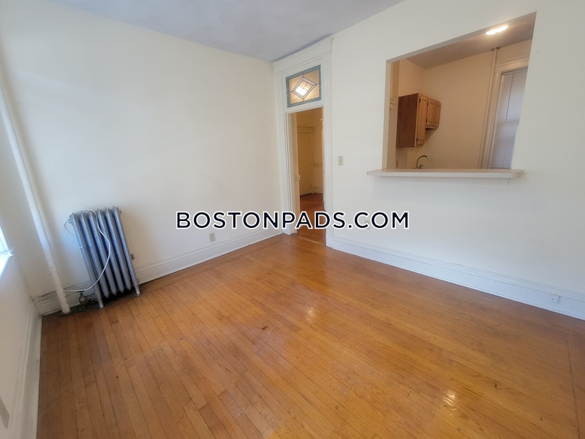 BOSTON - FENWAY/KENMORE - 1 Bed, 1 Bath - Image 6