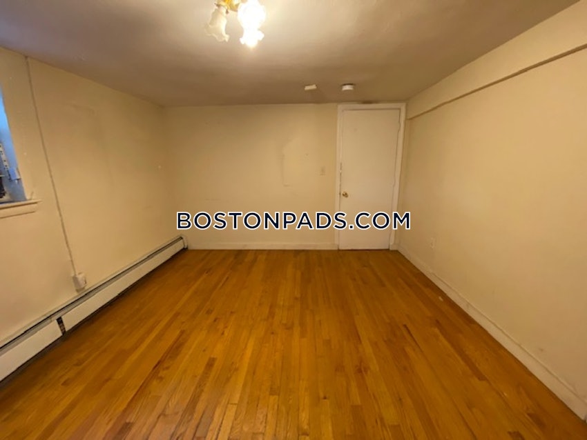 BOSTON - ALLSTON - 3 Beds, 2 Baths - Image 13