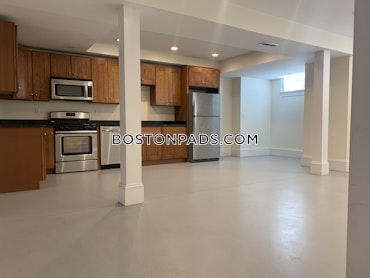 Boston - 4 Beds, 2 Baths