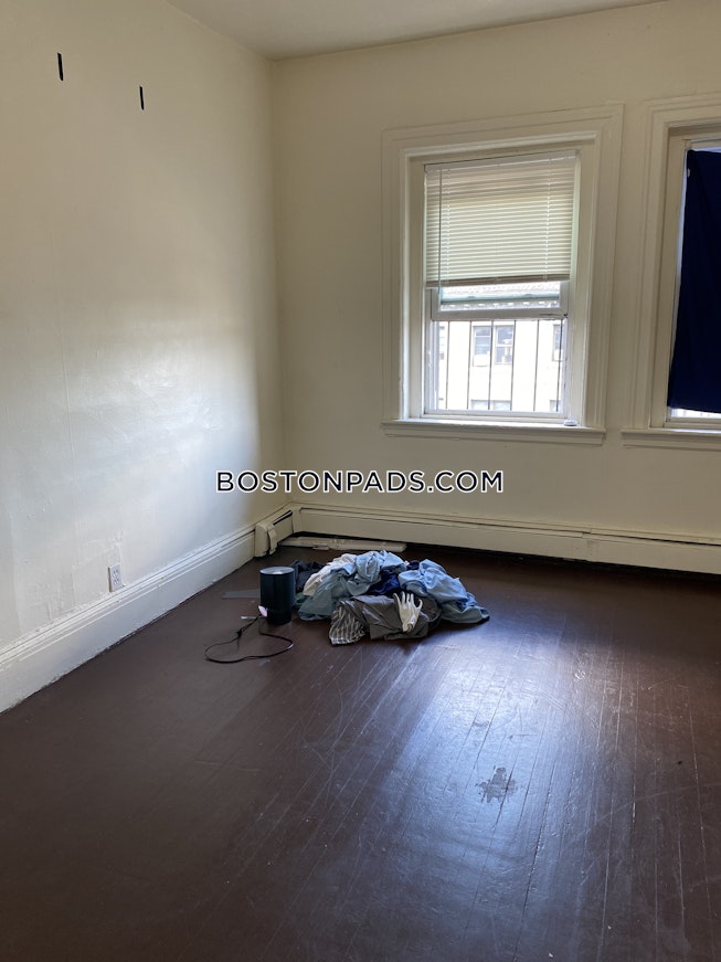 Boston - $5,700+ /mo