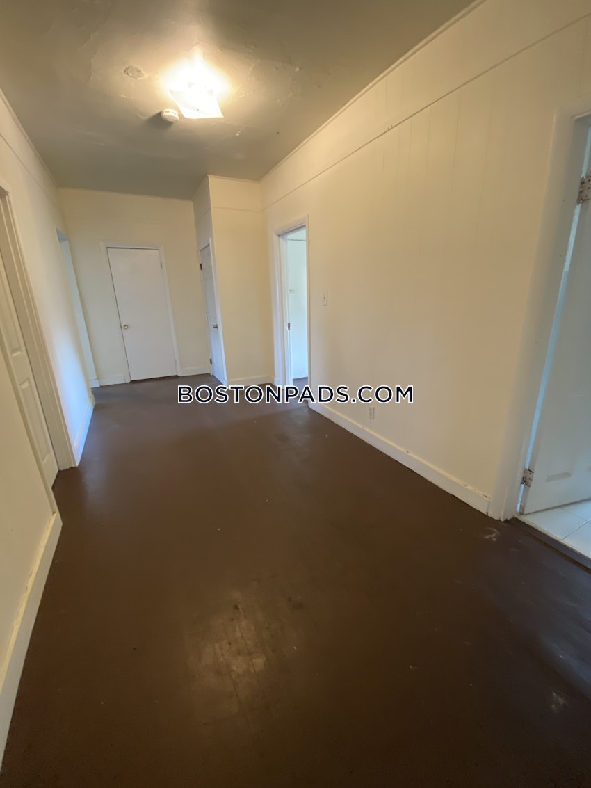 BOSTON - ALLSTON - 5 Beds, 2 Baths - Image 9