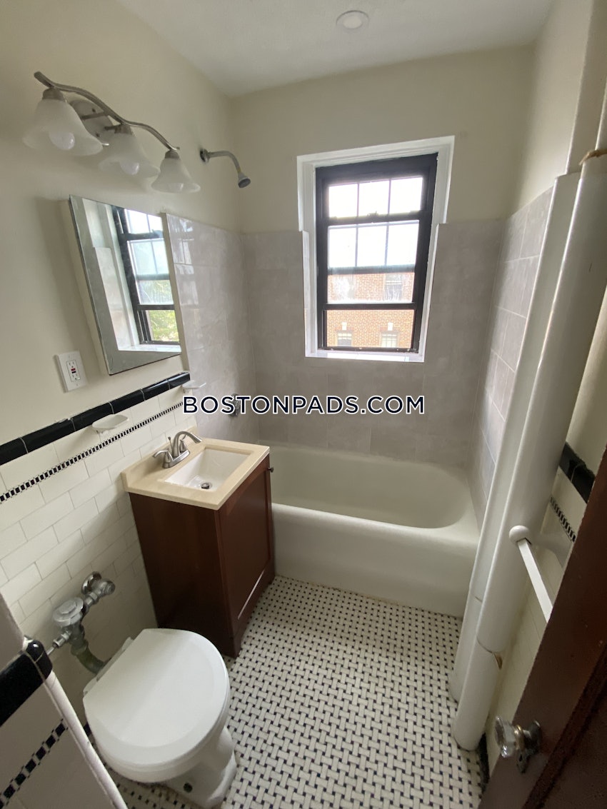 MALDEN - 2 Beds, 1 Bath - Image 4