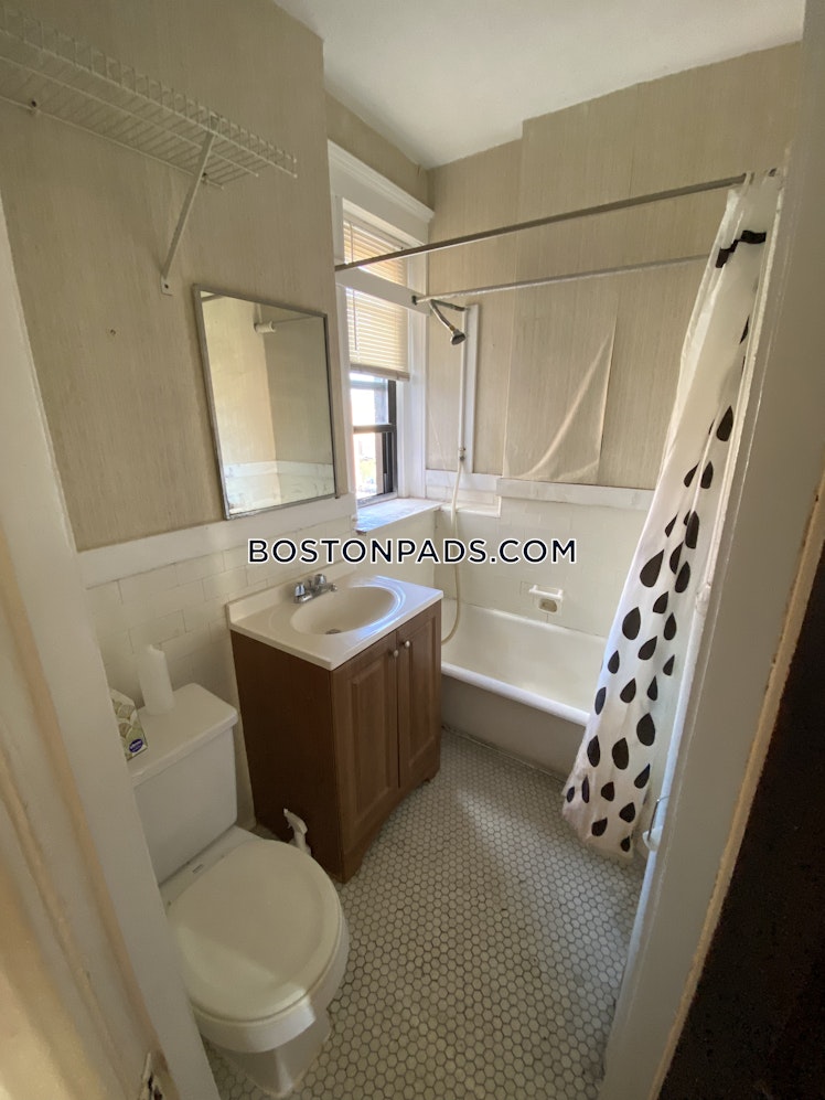 Washington St., Malden