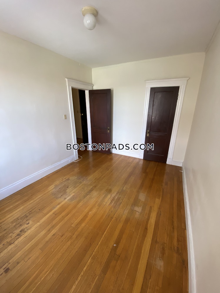 Washington St., Malden