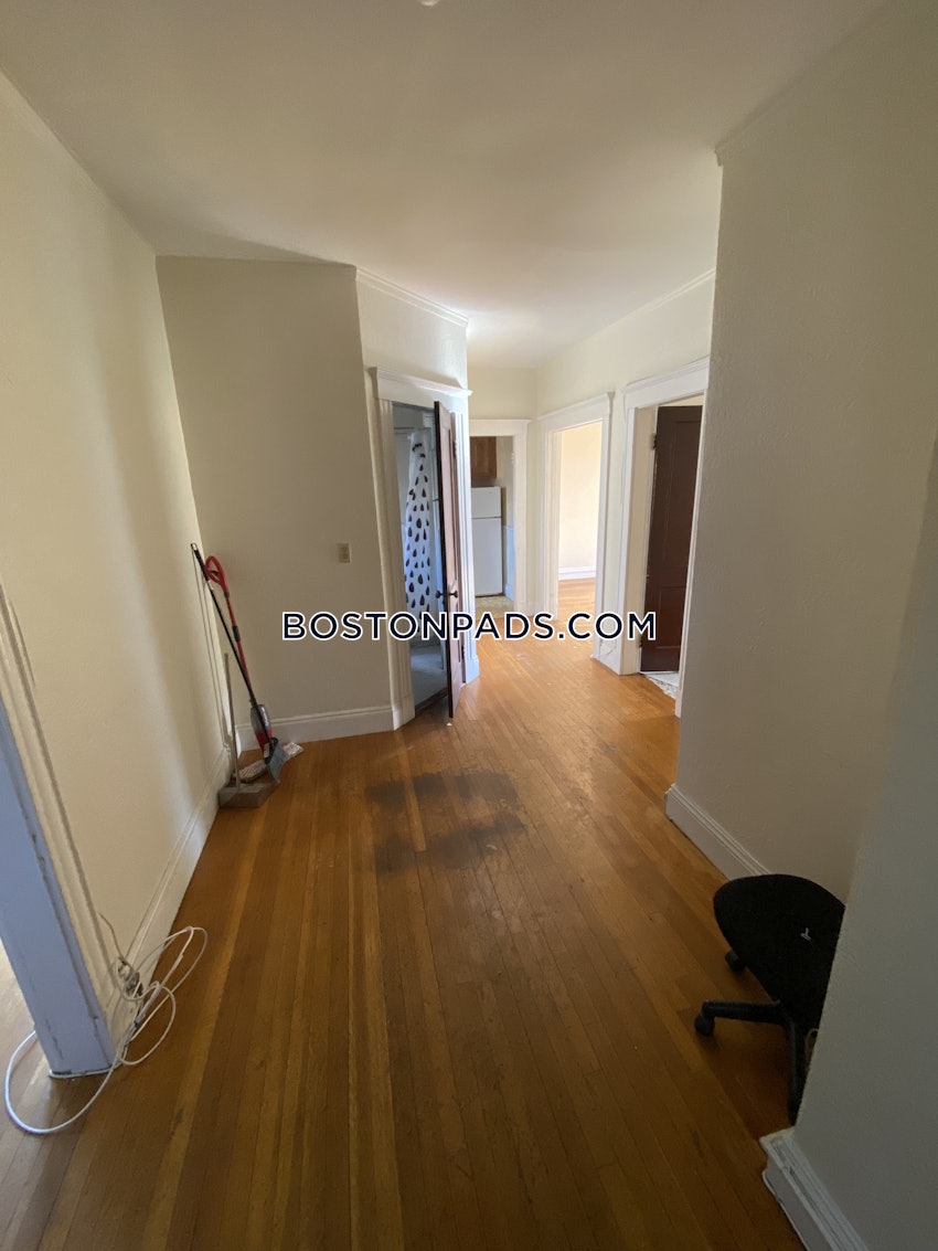 MALDEN - 2 Beds, 1 Bath - Image 4