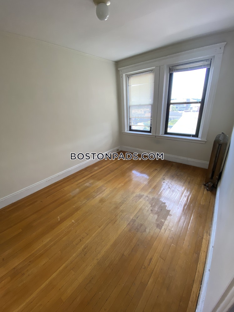 Washington St., Malden