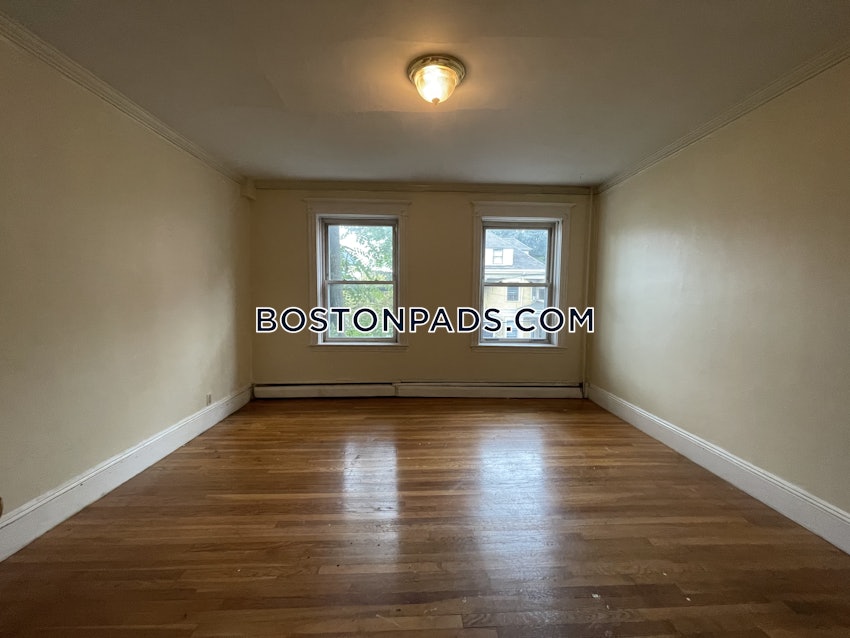 BOSTON - ALLSTON/BRIGHTON BORDER - 3 Beds, 1 Bath - Image 17