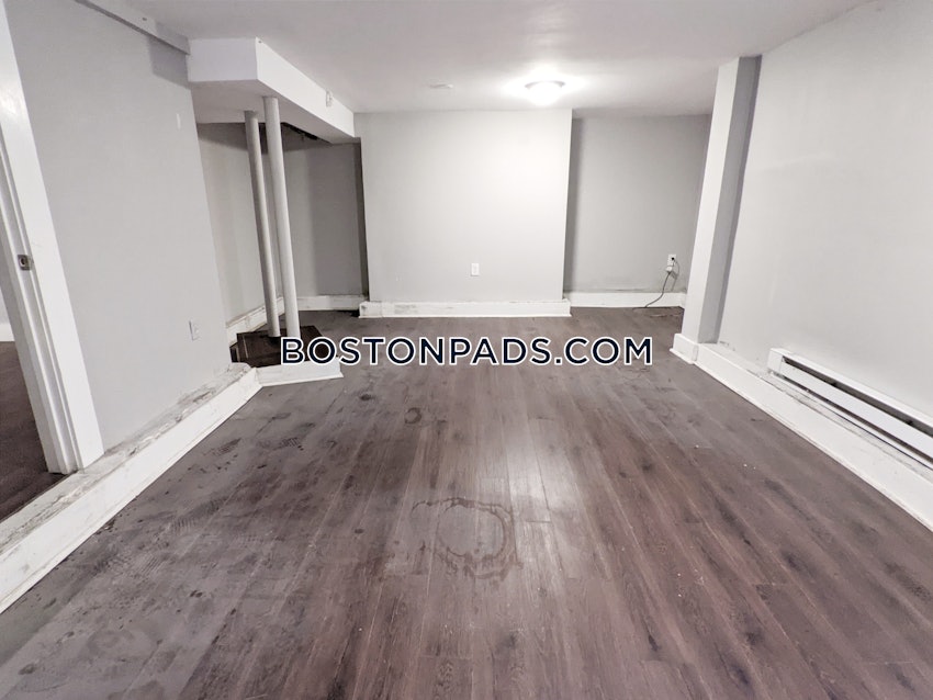 SOMERVILLE - EAST SOMERVILLE - 4 Beds, 2 Baths - Image 32