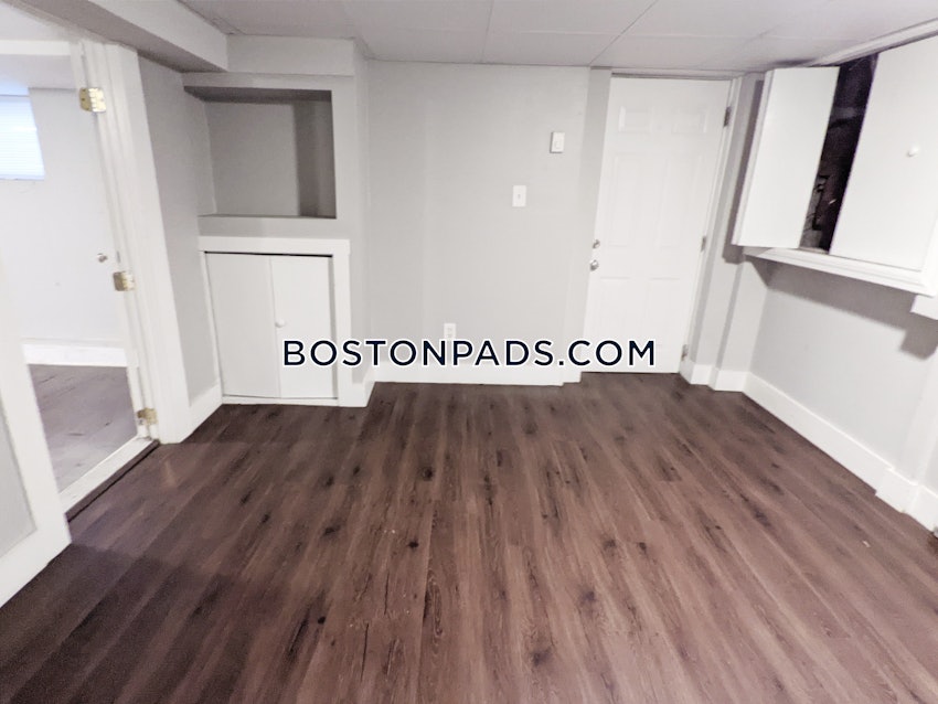 SOMERVILLE - EAST SOMERVILLE - 4 Beds, 2 Baths - Image 29