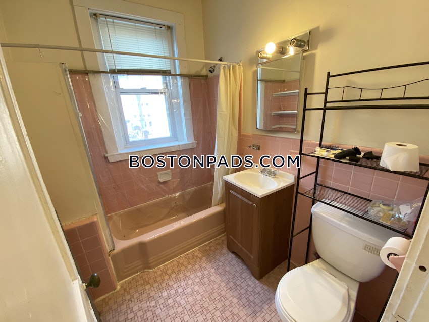 BOSTON - ALLSTON - 3 Beds, 1 Bath - Image 27