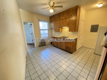 Boston - 3 Beds, 1 Baths