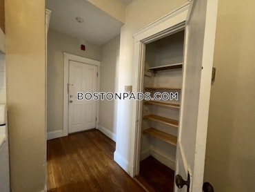 Boston - 3 Beds, 1 Baths