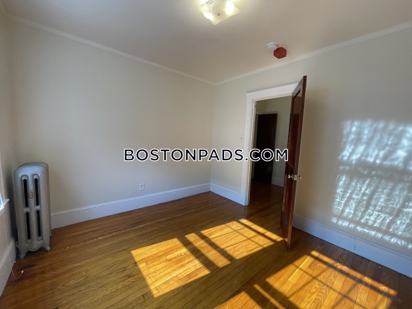 SOMERVILLE - SPRING HILL - 1 Bed, 1 Bath - Image 3