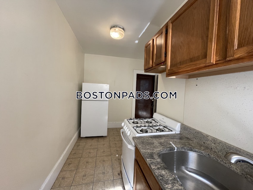 SOMERVILLE - SPRING HILL - 1 Bed, 1 Bath - Image 4