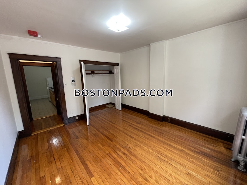 Somerville - $2,100+ /month