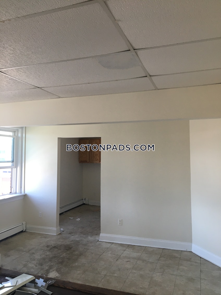 Boston - $5,500+ /month