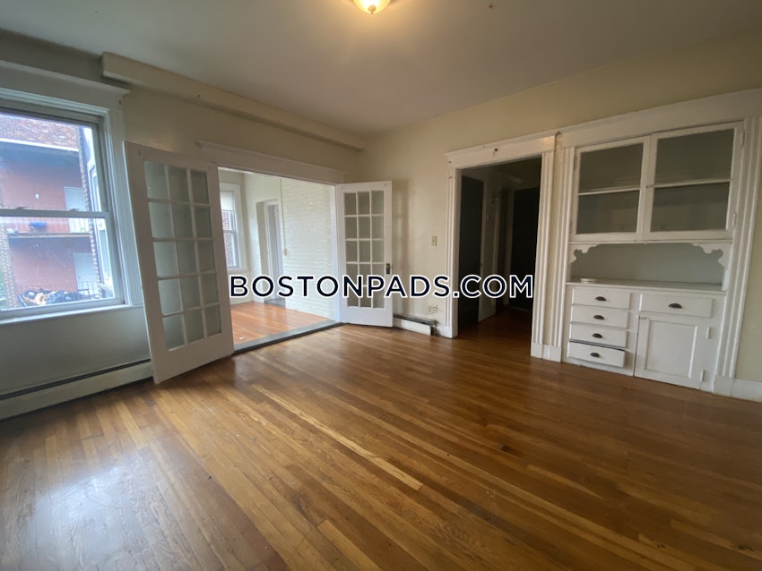 BOSTON - ALLSTON/BRIGHTON BORDER - 3 Beds, 1 Bath - Image 49