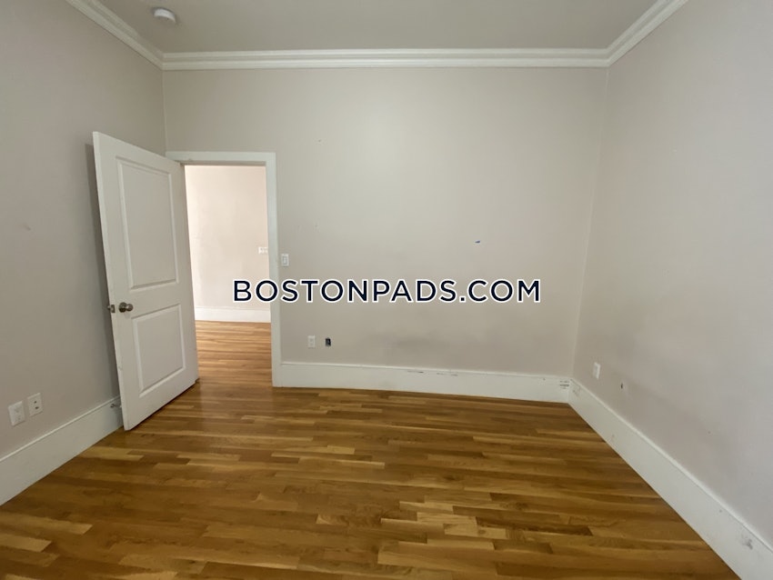 BOSTON - JAMAICA PLAIN - STONY BROOK - 3 Beds, 1.5 Baths - Image 8