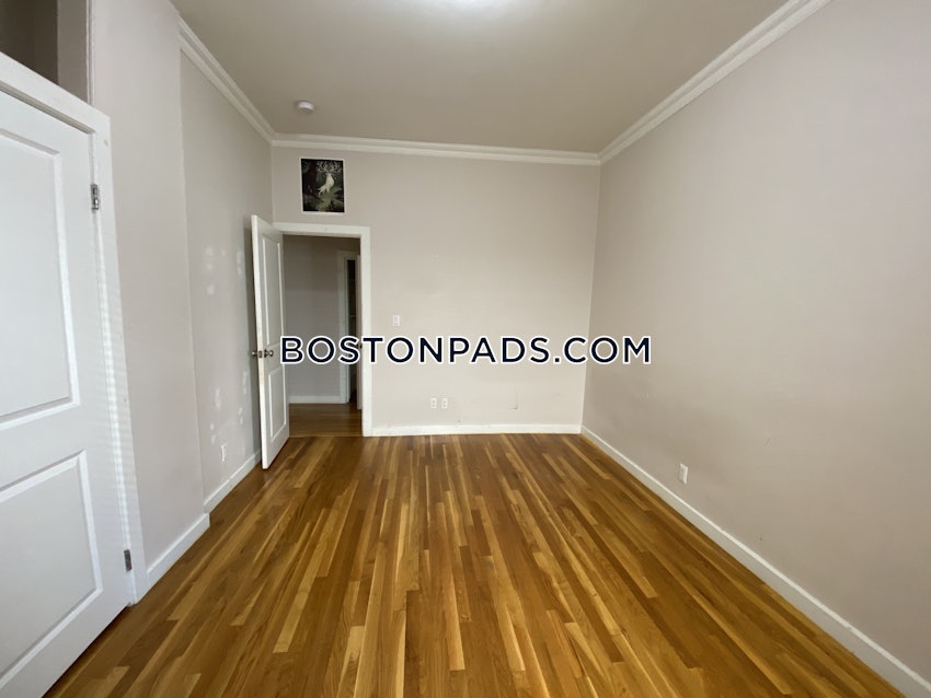 BOSTON - JAMAICA PLAIN - STONY BROOK - 3 Beds, 1.5 Baths - Image 5