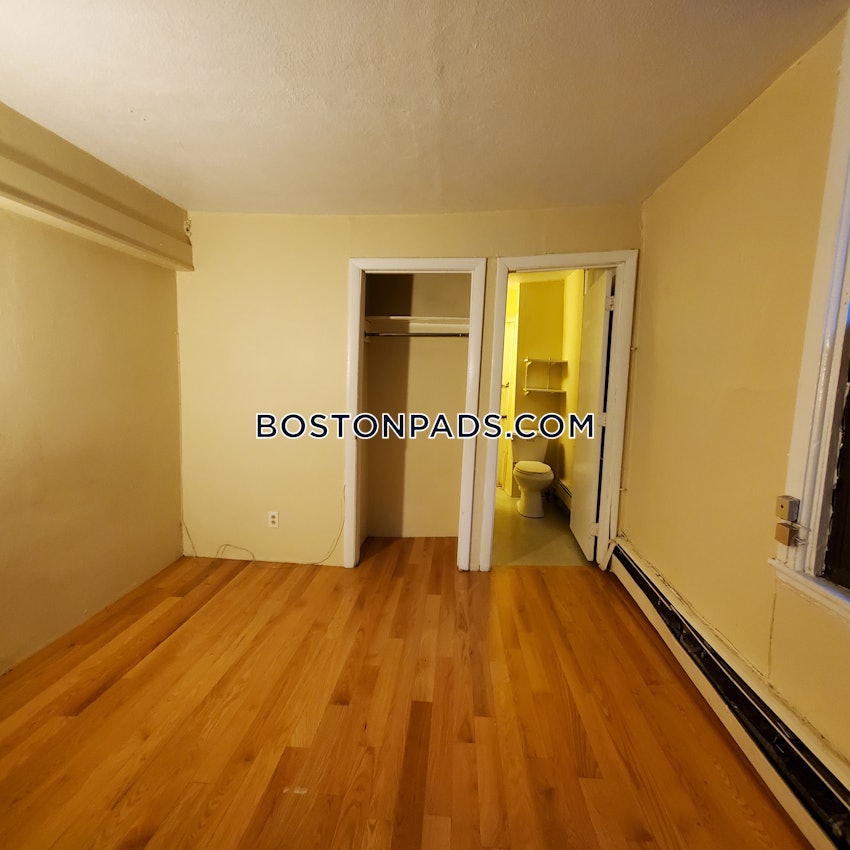 BOSTON - BEACON HILL - 3 Beds, 2 Baths - Image 11