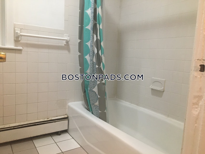 BOSTON - BRIGHTON - CLEVELAND CIRCLE - 3 Beds, 1 Bath - Image 39