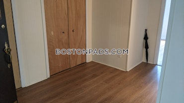 Boston - 3 Beds, 1.5 Baths