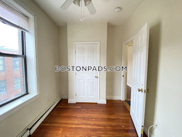 Boston - 4 Beds, 2 Baths