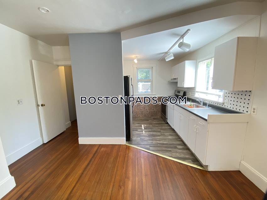 CAMBRIDGE - ALEWIFE - 3 Beds, 1.5 Baths - Image 12