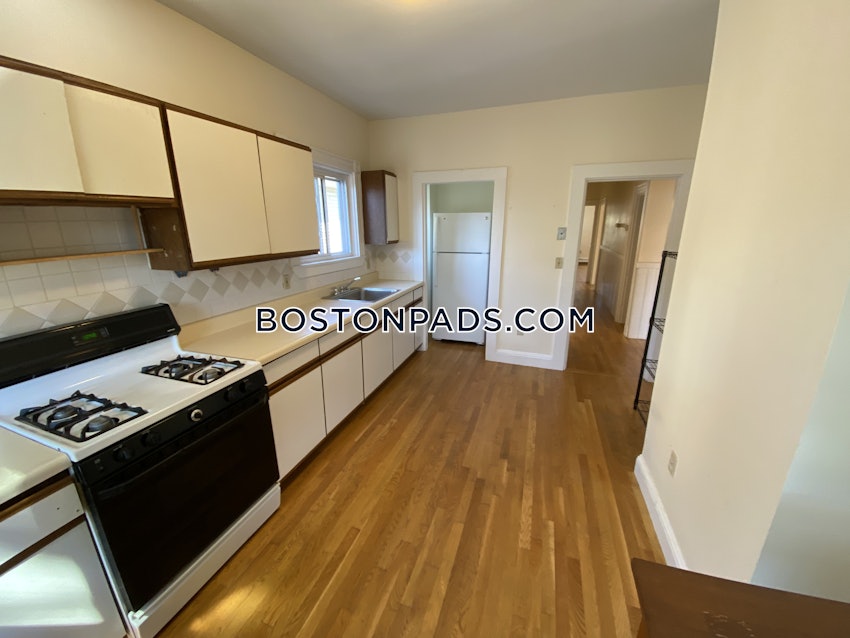 SOMERVILLE - EAST SOMERVILLE - 3 Beds, 1 Bath - Image 1