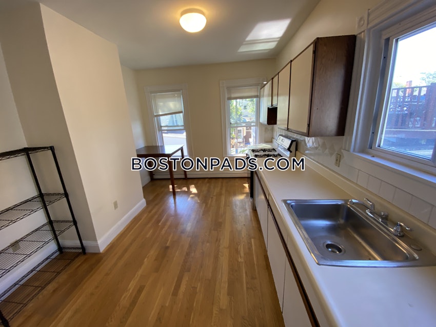 SOMERVILLE - EAST SOMERVILLE - 3 Beds, 1 Bath - Image 26