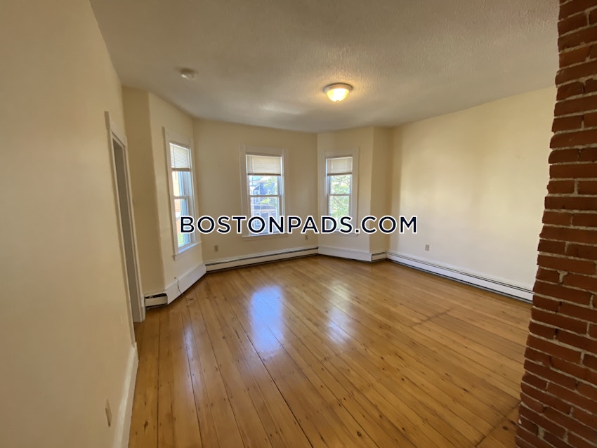 SOMERVILLE - EAST SOMERVILLE - 3 Beds, 1 Bath - Image 7