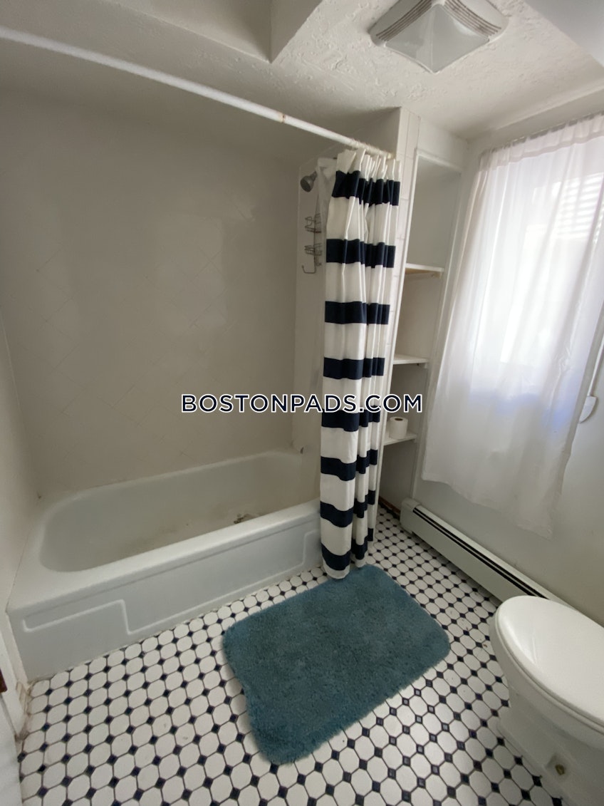 Medford - $3,000+ /month